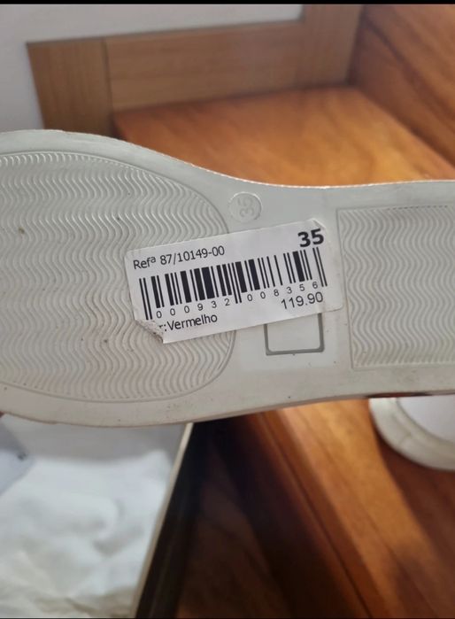 Sapatilhas  nunca usadas