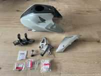 Honda CB125R 2021r części owiewka półka set