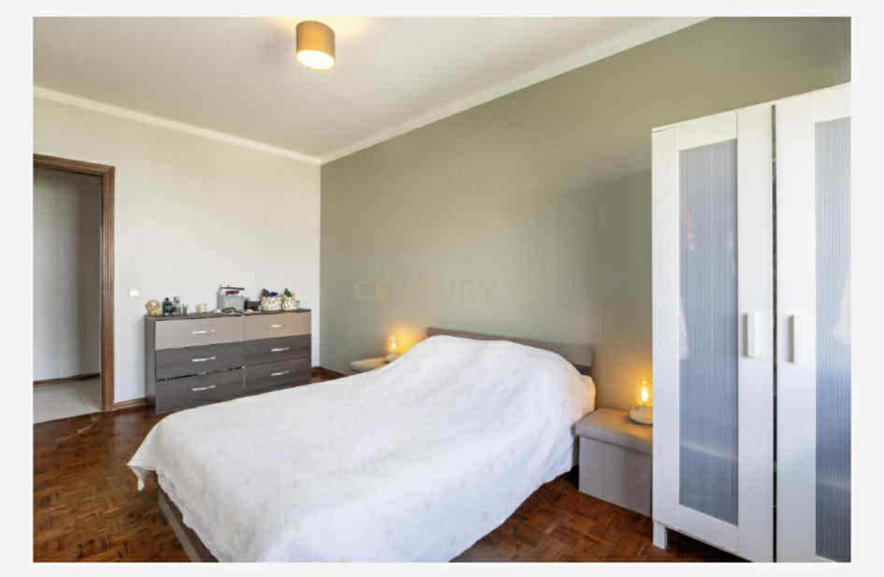 Arrendo quarto para senhora
