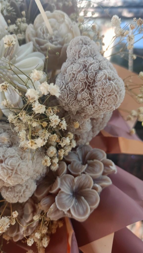 Duży flowerbox ze świec