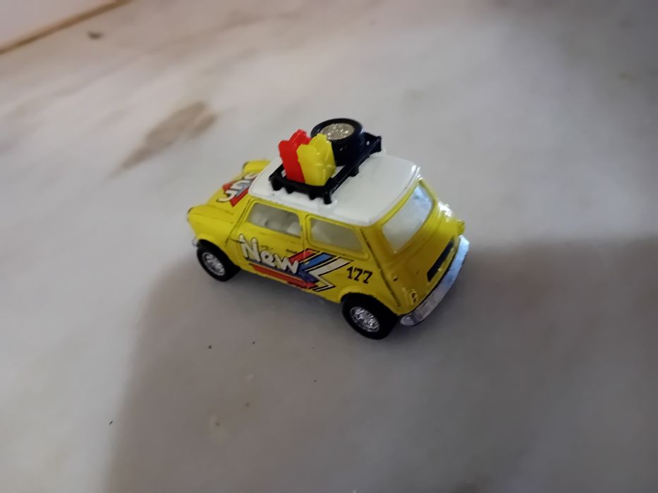Miniatura Mini Cooper Escala 1:64 Antiga