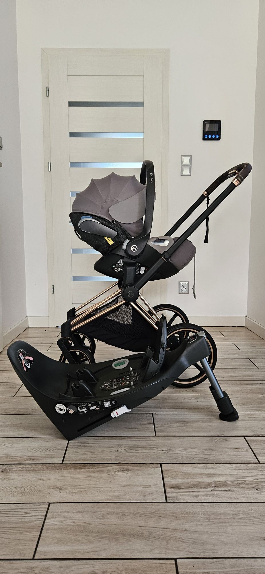 Wózek Cybex Priam 2.0 z nową spacerówką w zestawie 2w1 lub 4w1