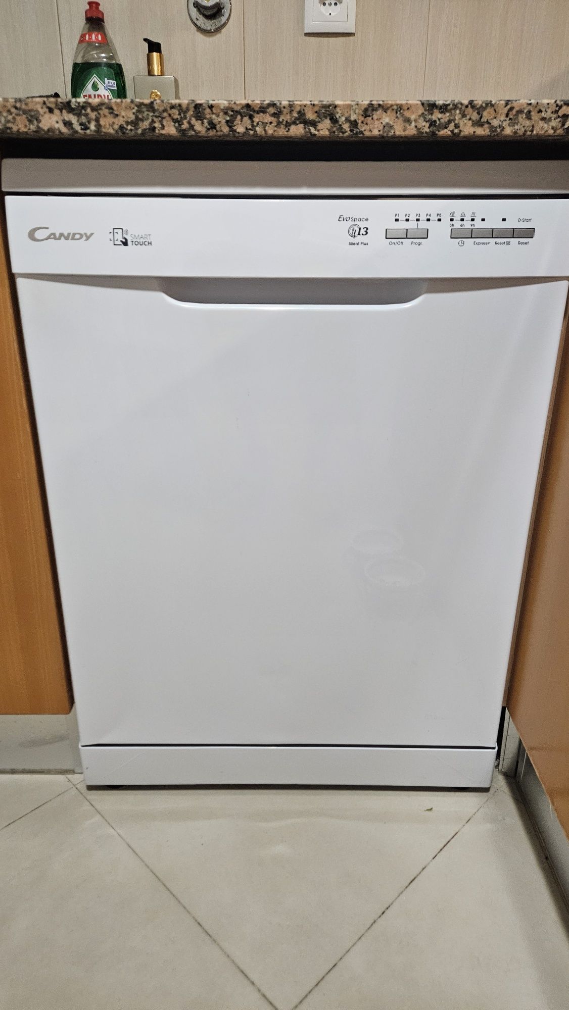 Máquina de lavar loiça Candy