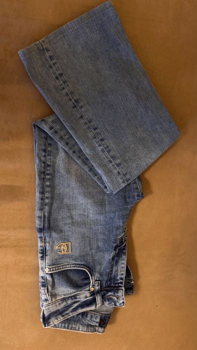 Джинси жіночі , кльош