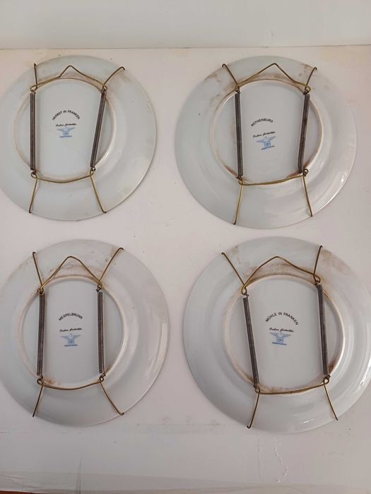 Pratos em porcelana sobre Quatro Estações