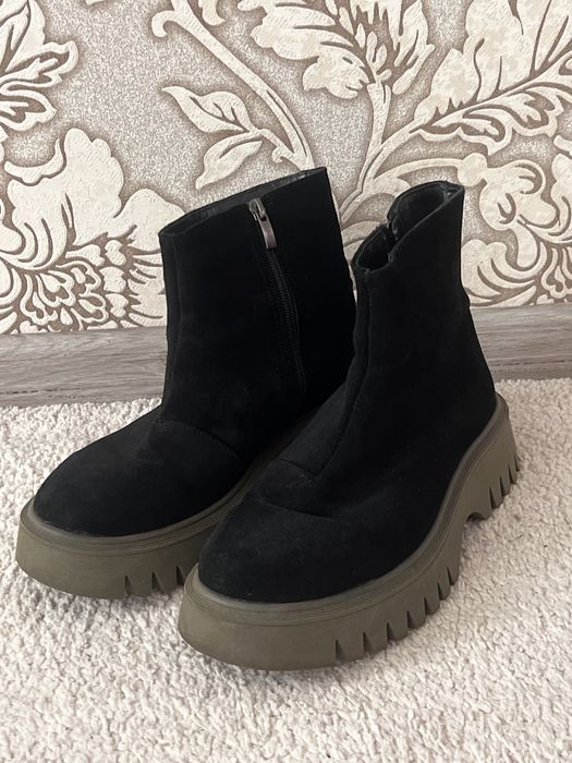 Зимові ботинки натуральна замша