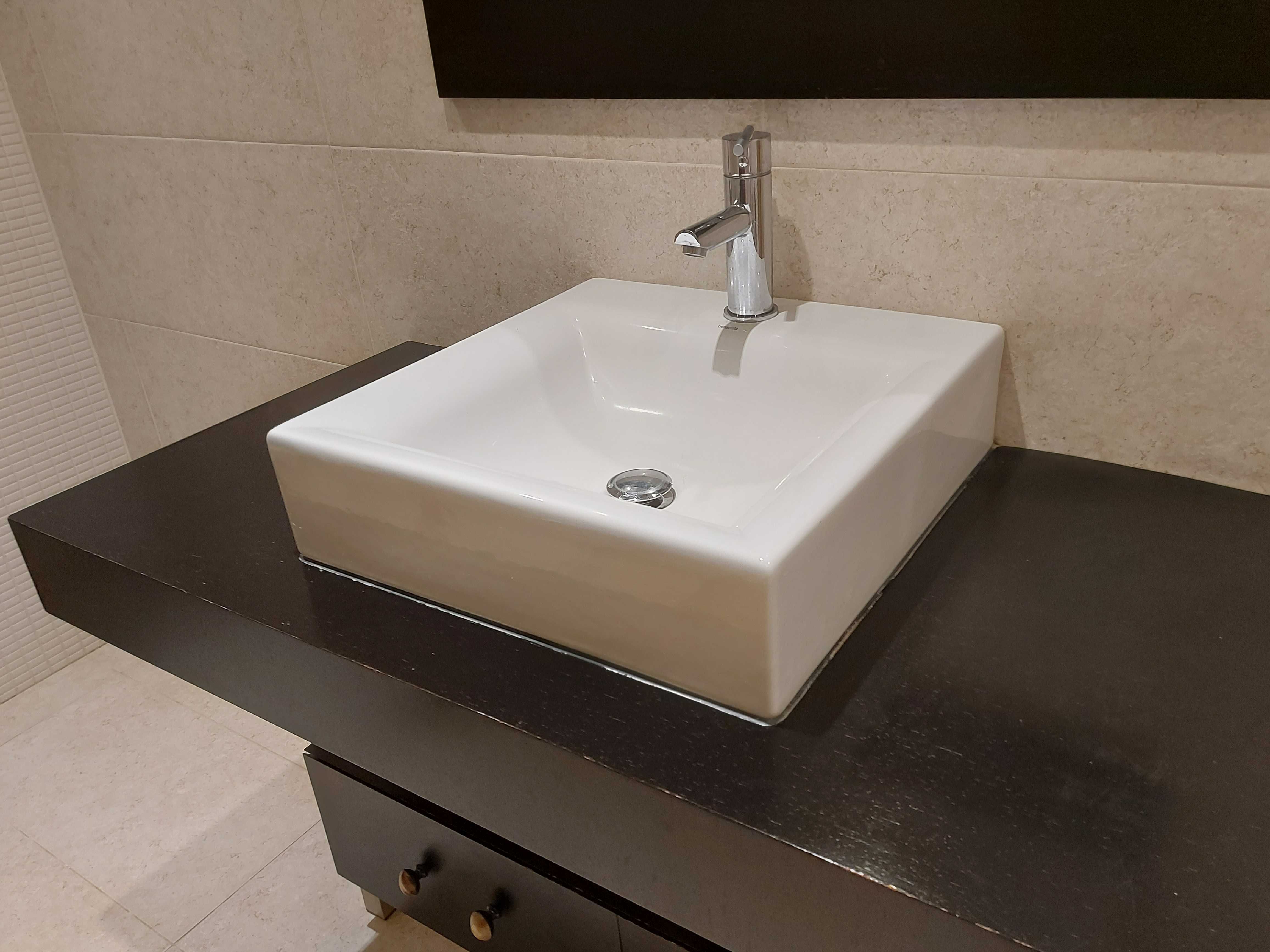 Móvel WC 120 cm lacado com lavatório de pousar