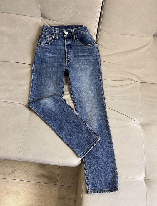 Продам джинси Levis 501
