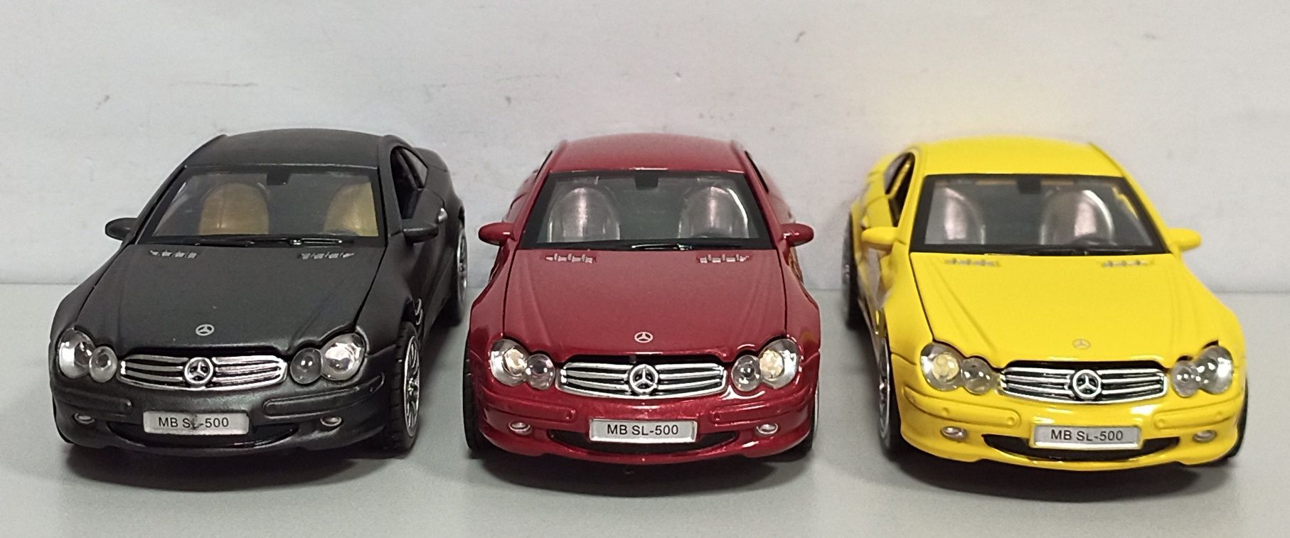 Машинка Mercedes Benz SL500 модель 1:32 "Автосвіт". Металл, звук, свет
