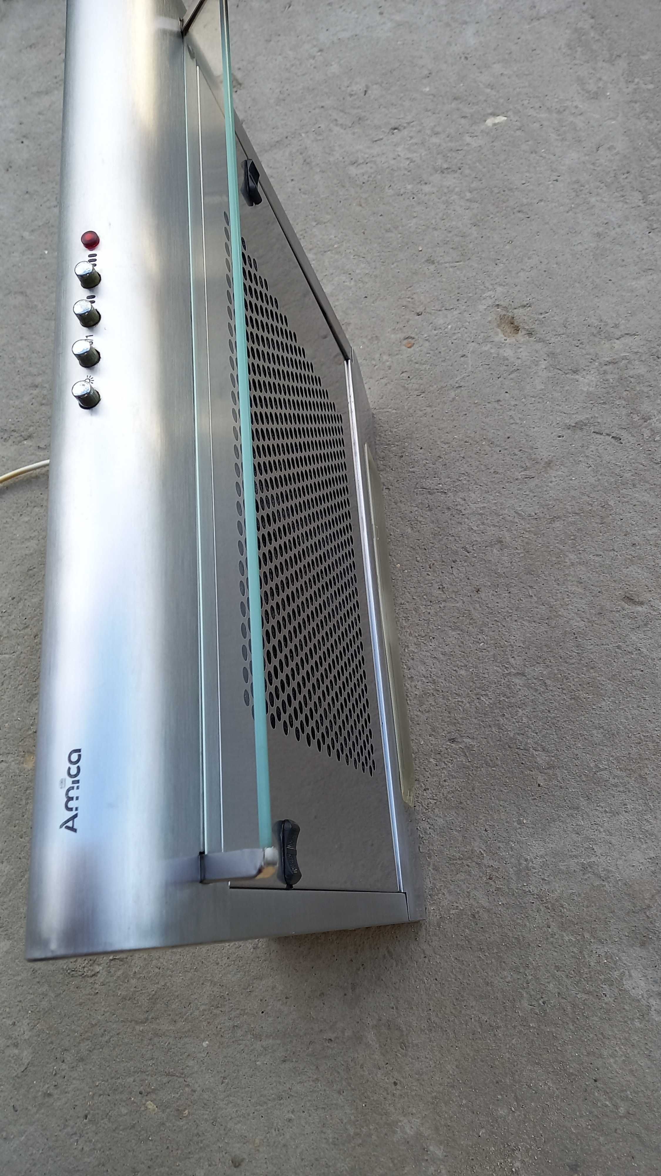 Okap podszawkowy Amica 50cm