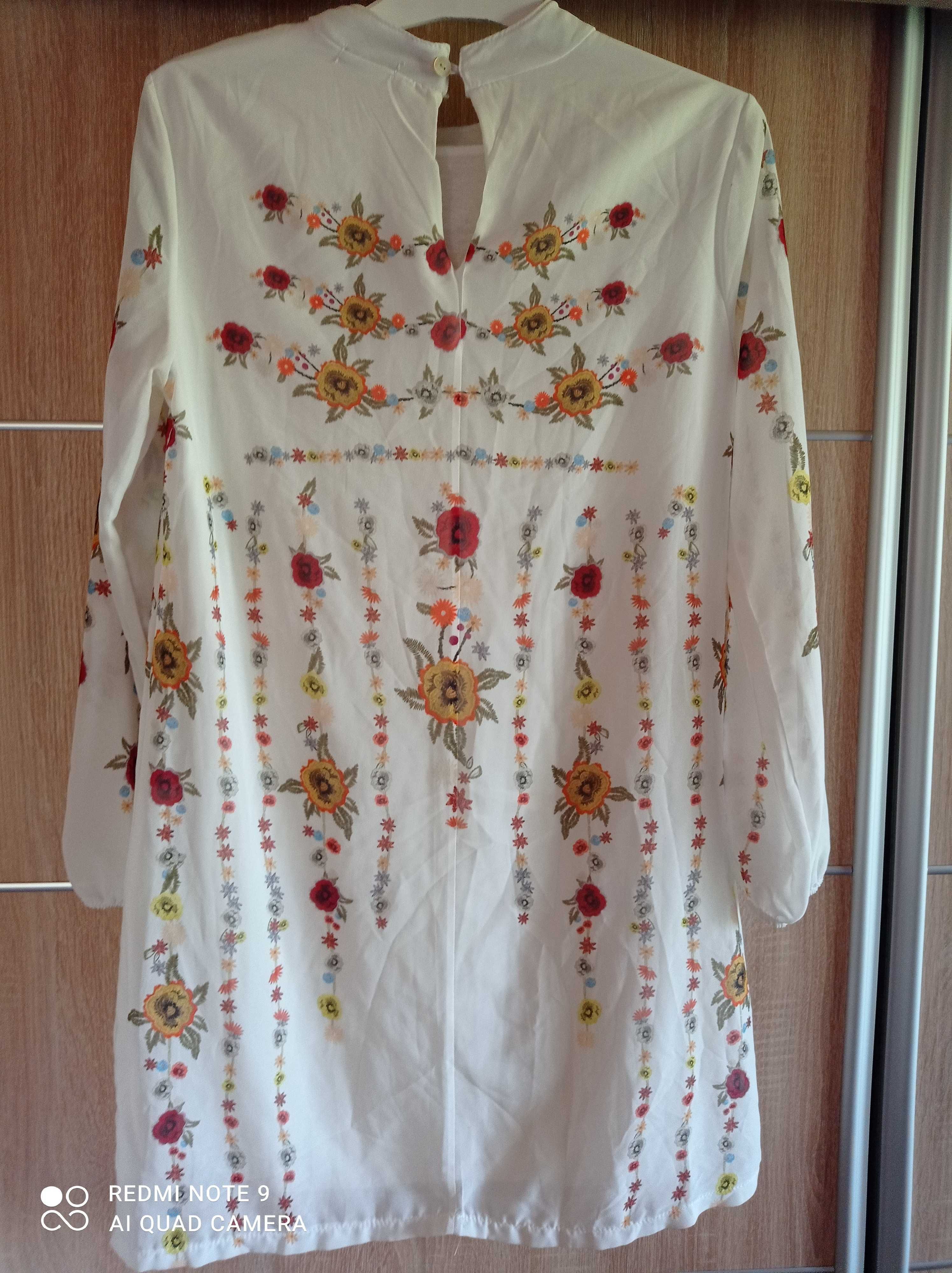 Włoska biała Sukienka tunika w kwiaty