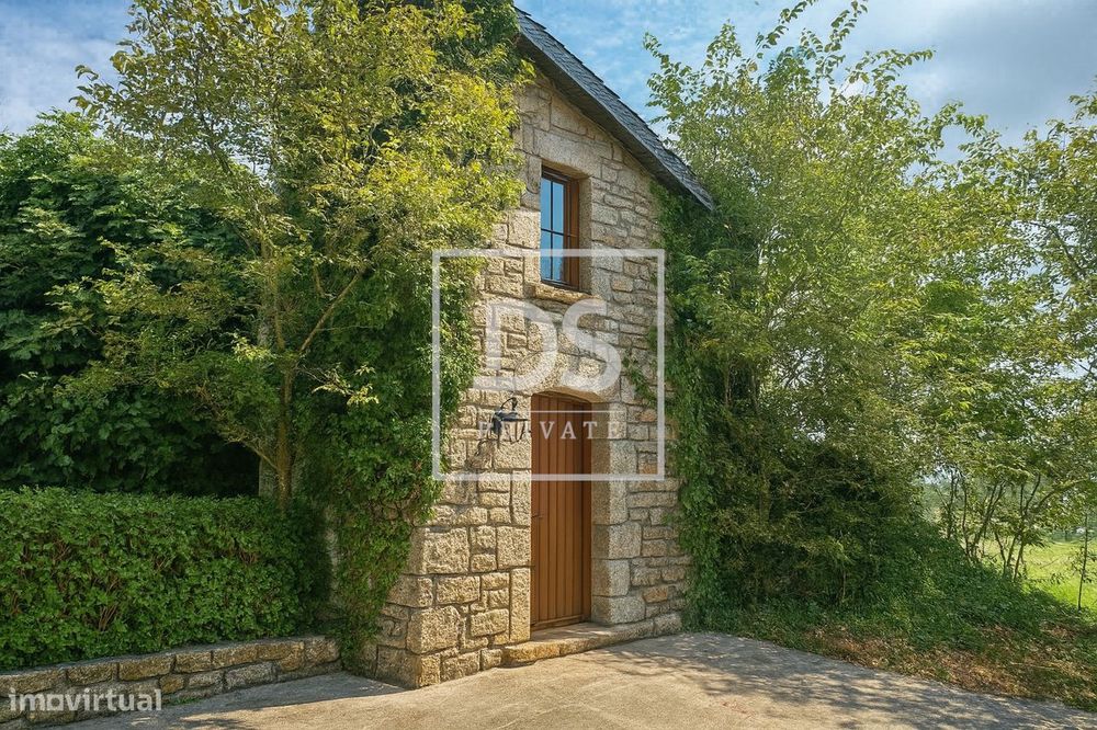 Terreno com Construção em Pedra – Dê Vida ao Seu Próximo Projeto