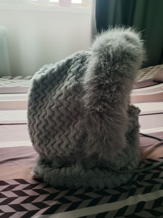 Капор женский серый