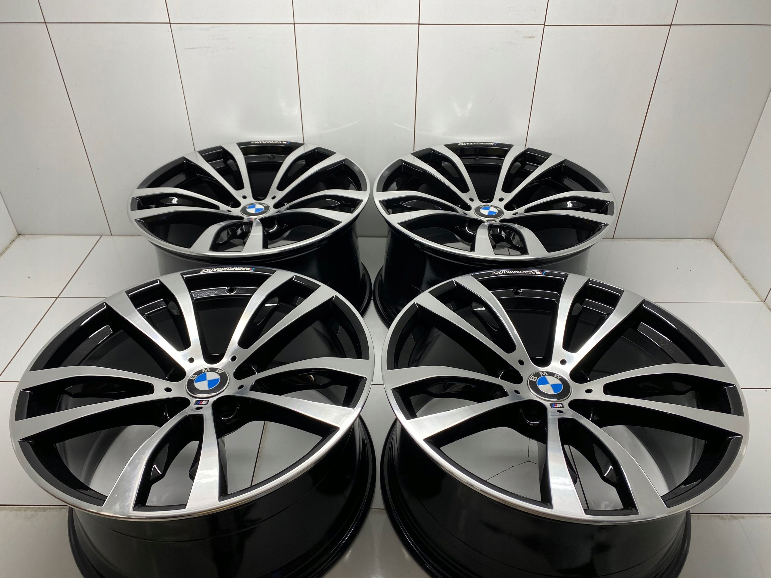 Felgi 20 BMW X5 X6 F15 F16 m Pakiet Performance F15 F16 Idealne