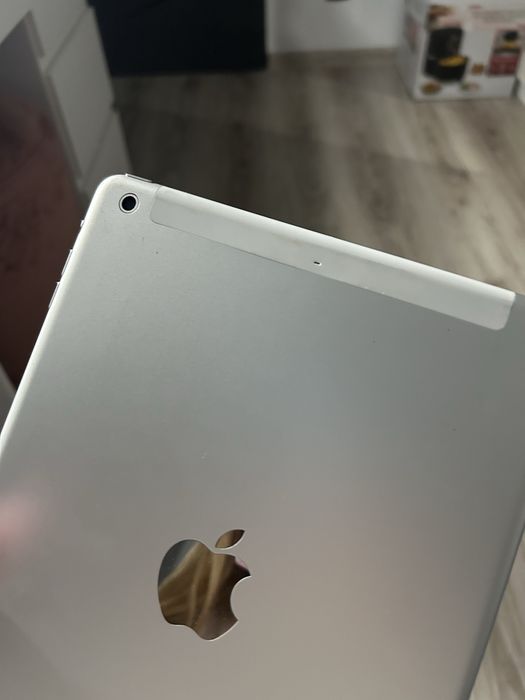 Sprzedam Ipad Air