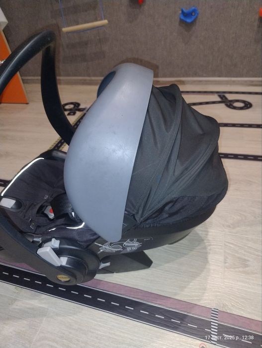 Дитяче автокрісло BeSafe Izi Go від 0 до 13кг