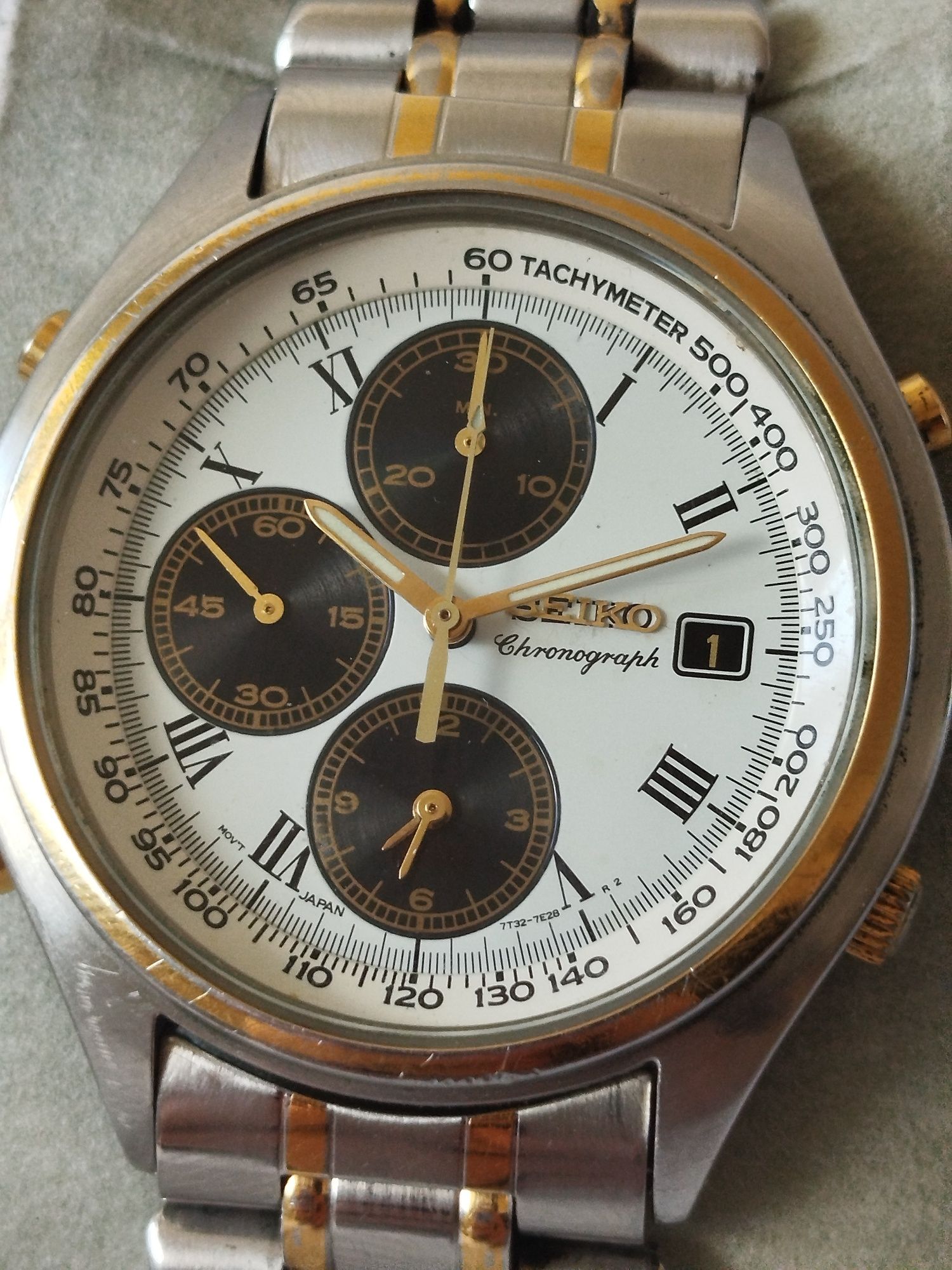 Zegarek Seiko Quartz Chronograph Panda 7T32-7E30 silver white black