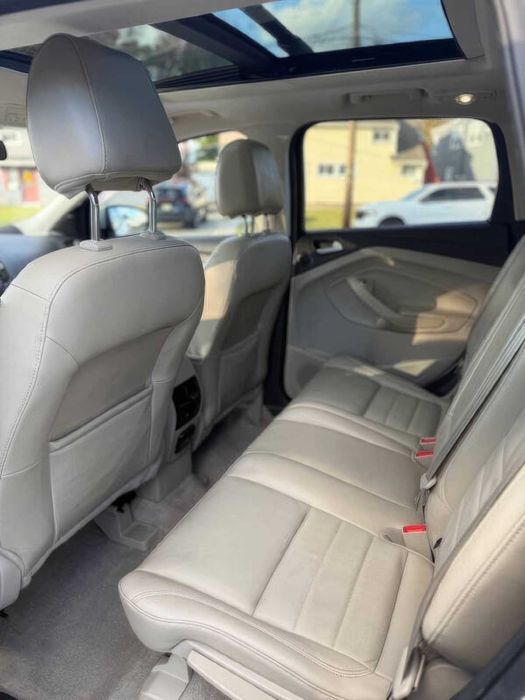 Ford Escape Titanium      2015