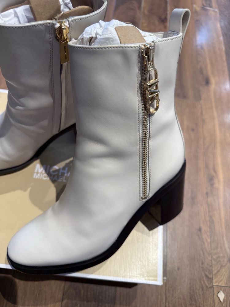 MICHAEL Michael Kors REGAN - Botki - light cream