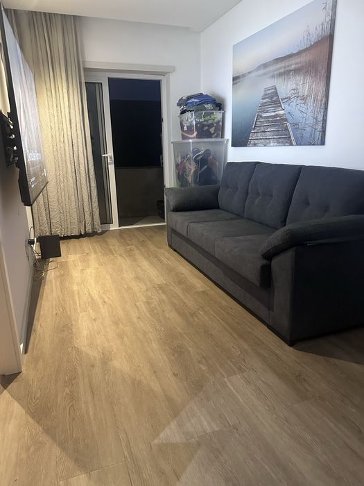 Sofa tres lugares novo