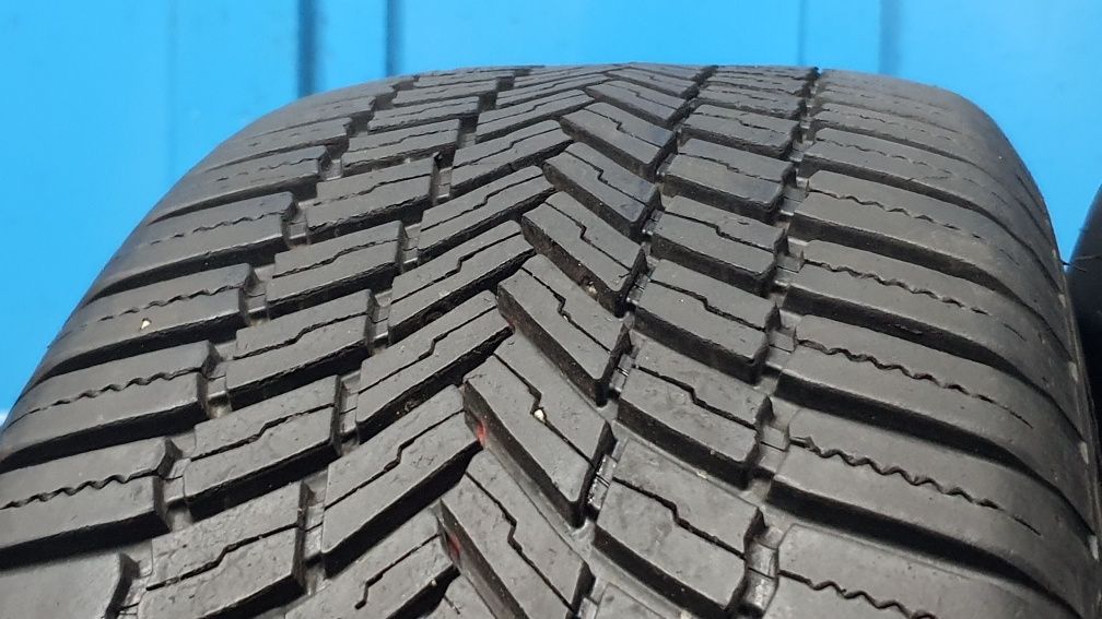 215/55 R17 Markowe opony całoroczne Bridgestone ! Rok 2022