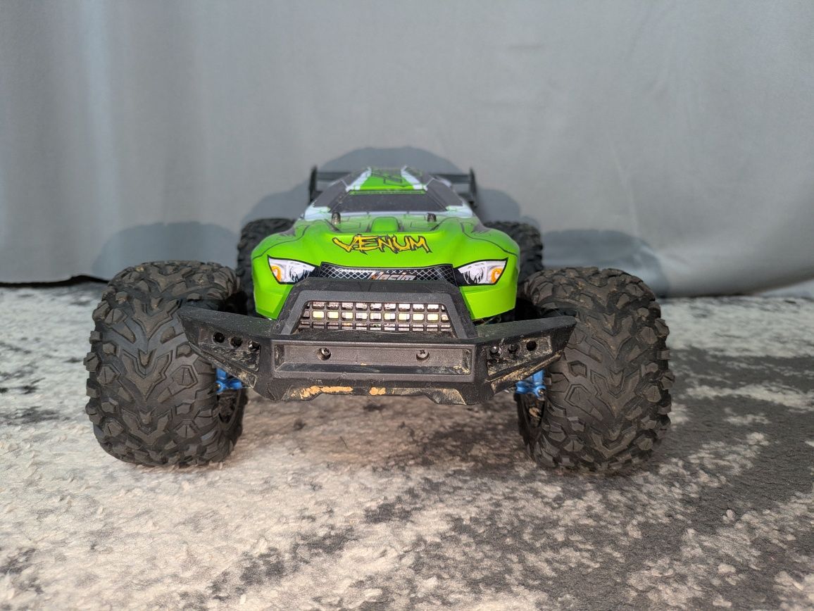 Hosim RC 1:8 Brushless - 80 km/h - Uszkodzony, pełny zestaw