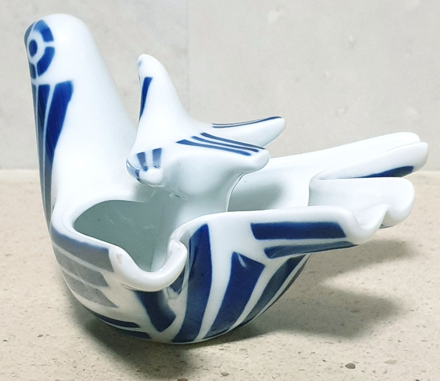 Linda escultura cinzeiro pássaros em porcelana Sargadelos