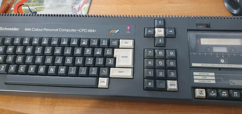 Komputer Amstrad SCHNEIDER 64k Colour Personal Computer CPC464