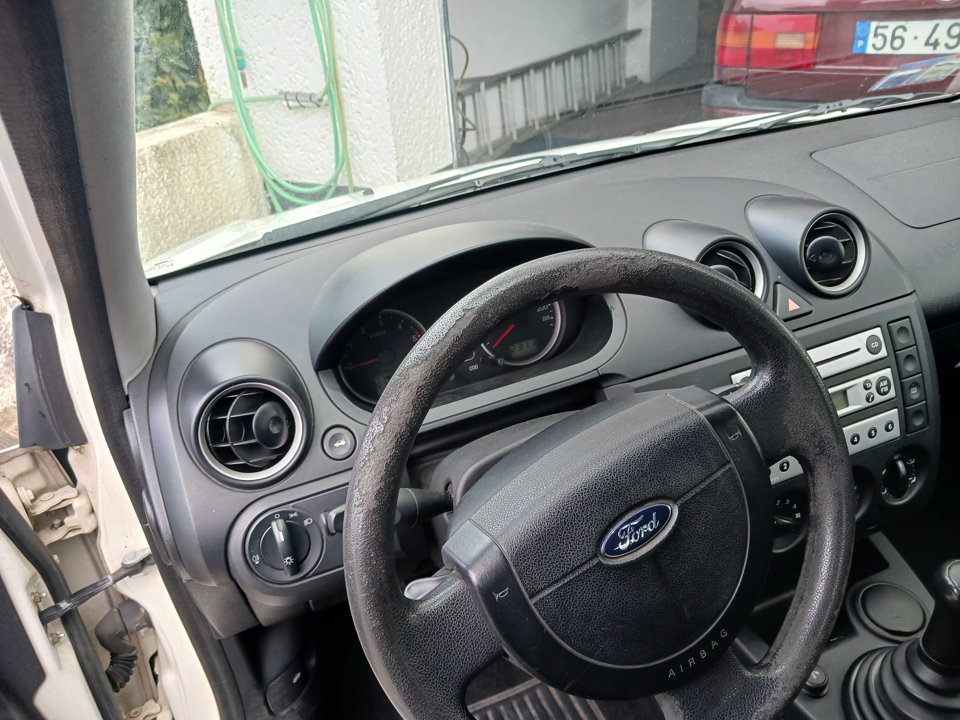 Ford Fiesta Van 2004