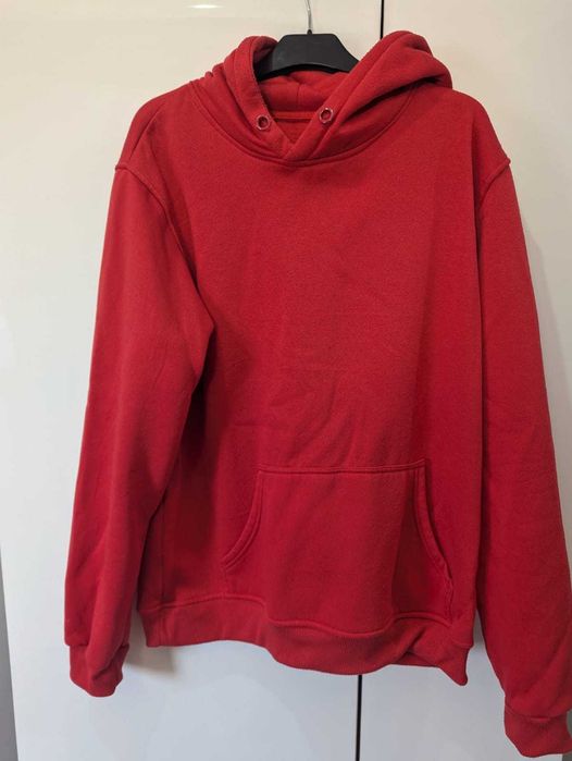 Zestaw ubrań używanych w różnym stanie