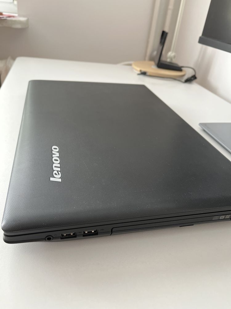 Laptop Lenovo G700 nvidia stan bdb