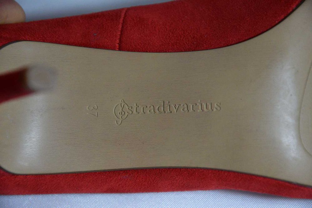 Sapatos Veludo Vermelho 37