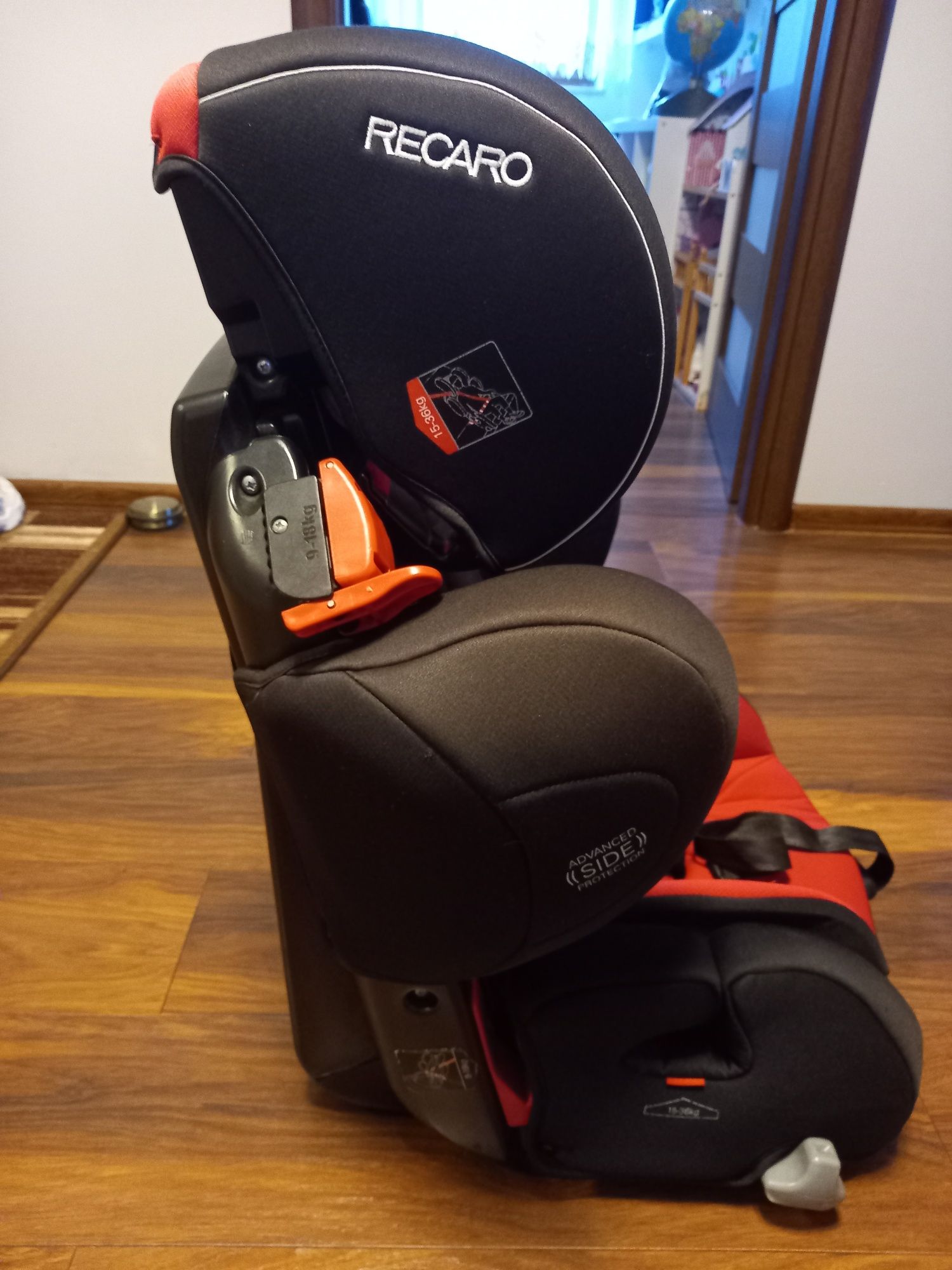 Fotelik Recaro Young Sport Hero 9-36kg + mata