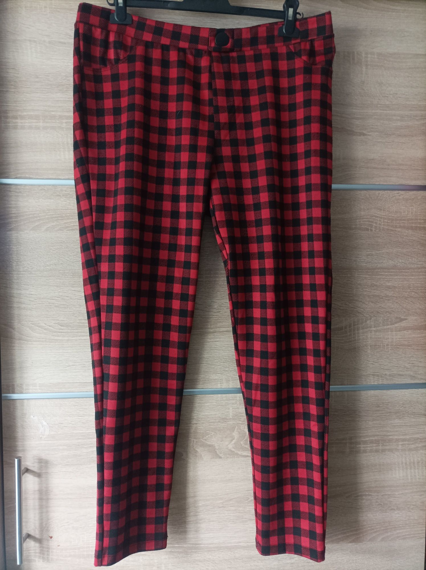 Janina, spodnie w kratkę, czerwono czarne, legginsy L, 4XL, eleganckie
