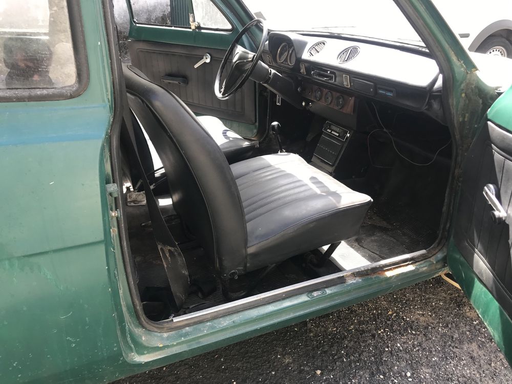 Ford Escort MK1 2 portas 1100 de 1970 para restauro