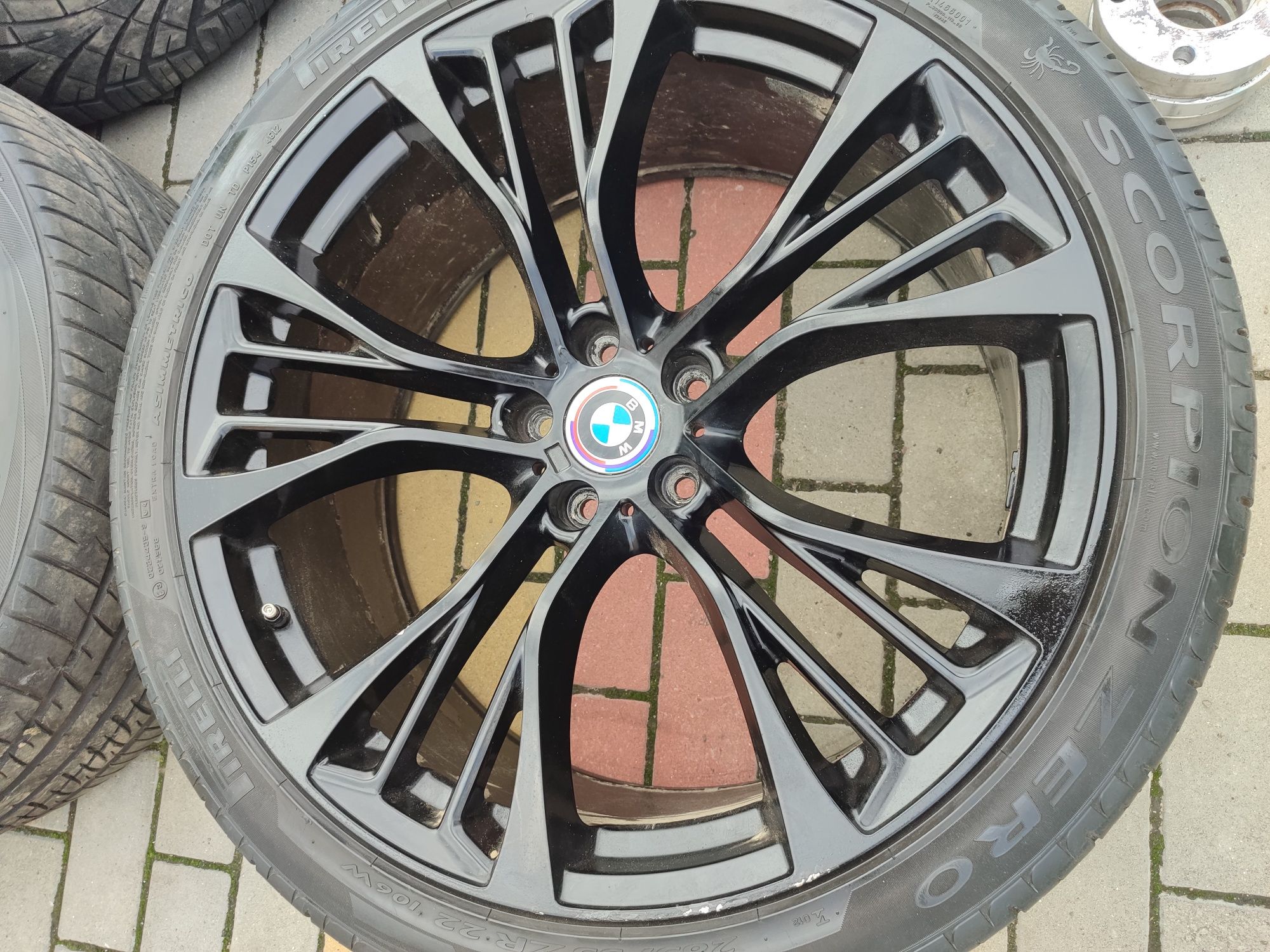 Колеса R22 проставки BMW X5 F15 Диски Діски Титаны Титани БМВ Х5 Ф15