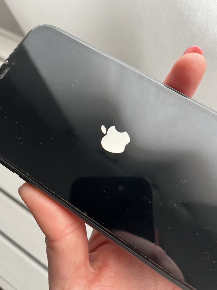 iPhone 11 64 GB black