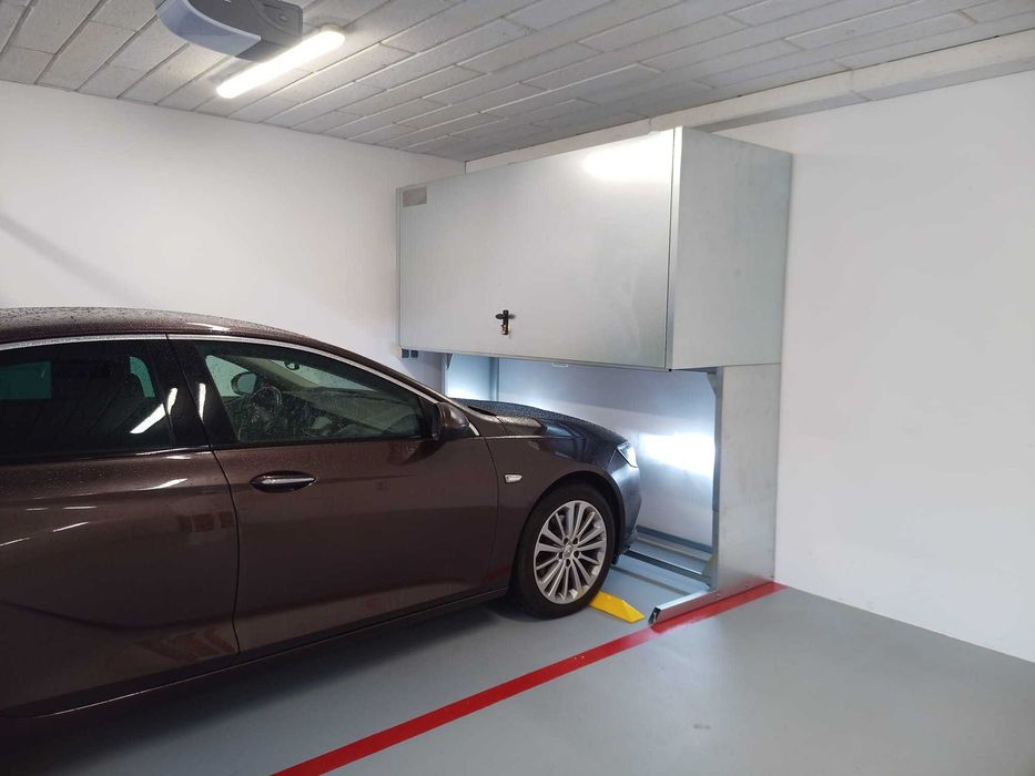 box garażowy, szafa, zabudowa parkingu, przechowywanie roweru