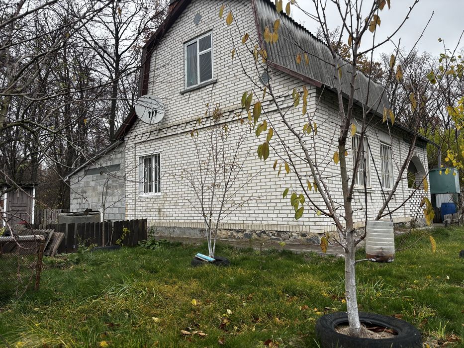 Будинок 2 км від Білоі Церкви вул Гайок з гарною дорогою