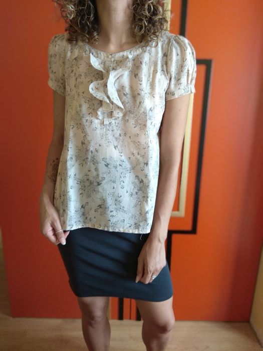 Varias blusas , Sisley,  outras