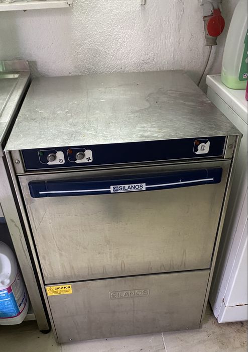 Maquina lavar pratos e loiça industrial Silanos
