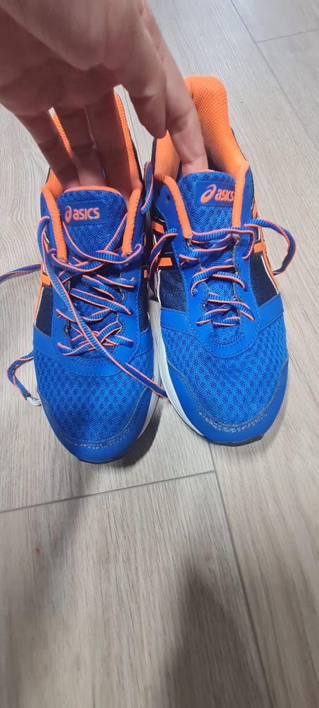 Buty Asics rozmiar 38