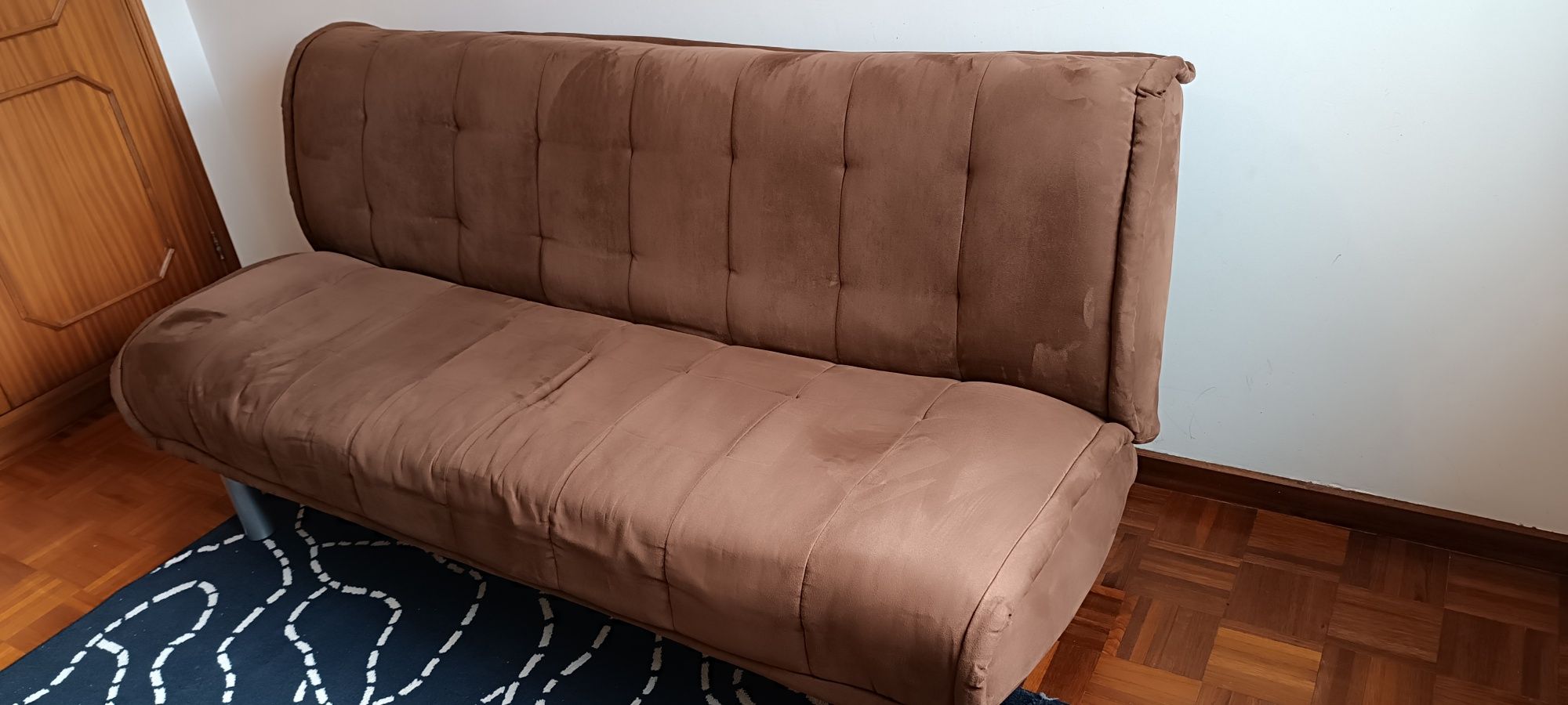 Sofá cama castanho