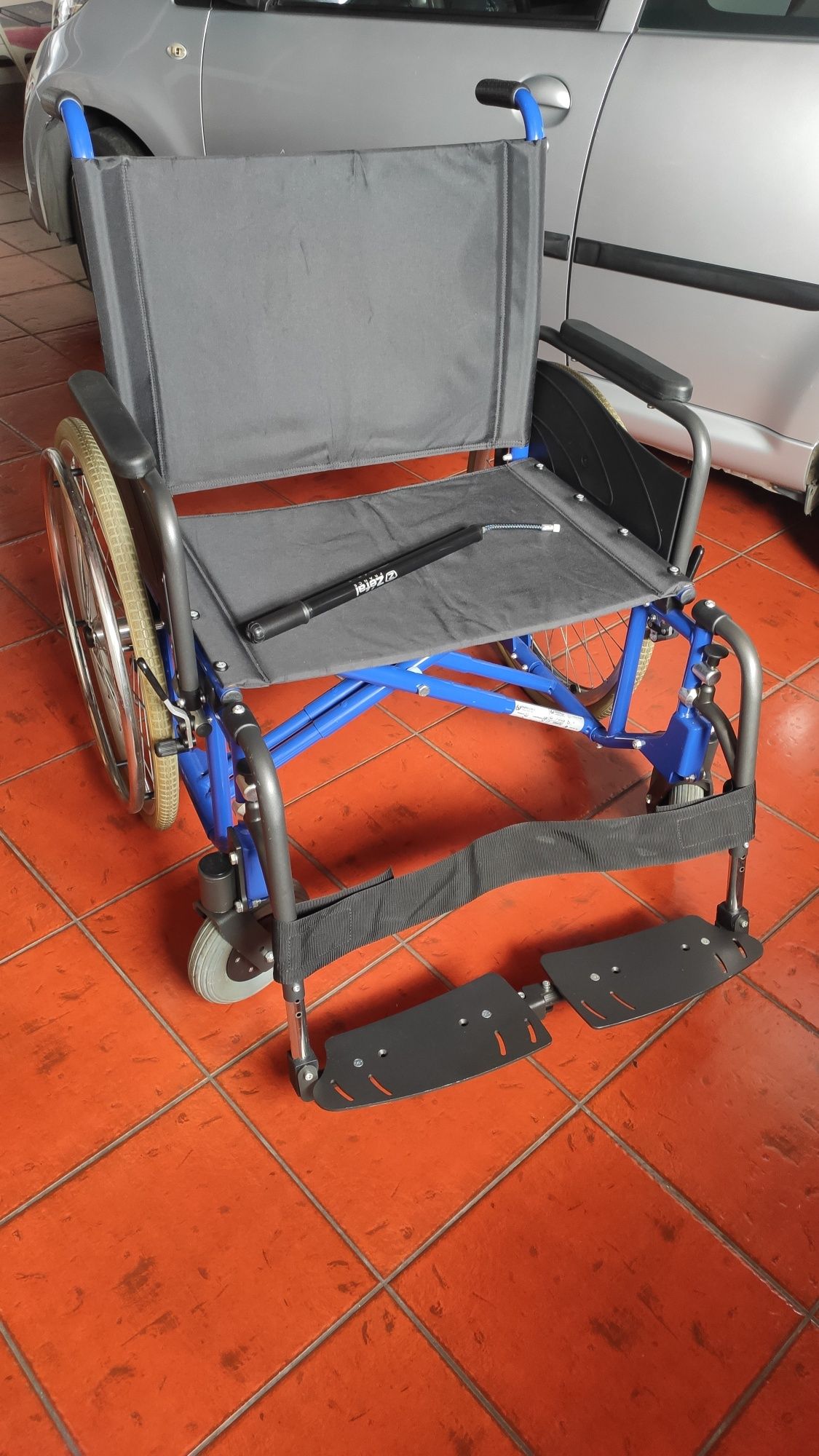 Cadeira de rodas XXL NOVA