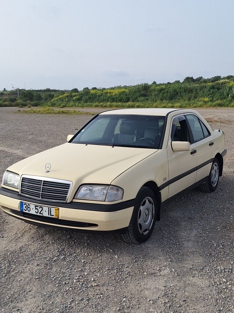 Mercedes C200 D (W202)