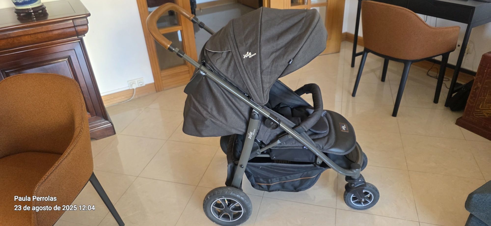 Carrinho de Bebé Joie