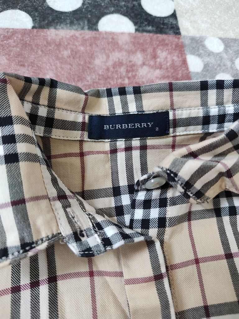 Burberry  2 lata