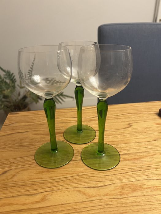 3 kieliszki do wina PRL zielona nóżka