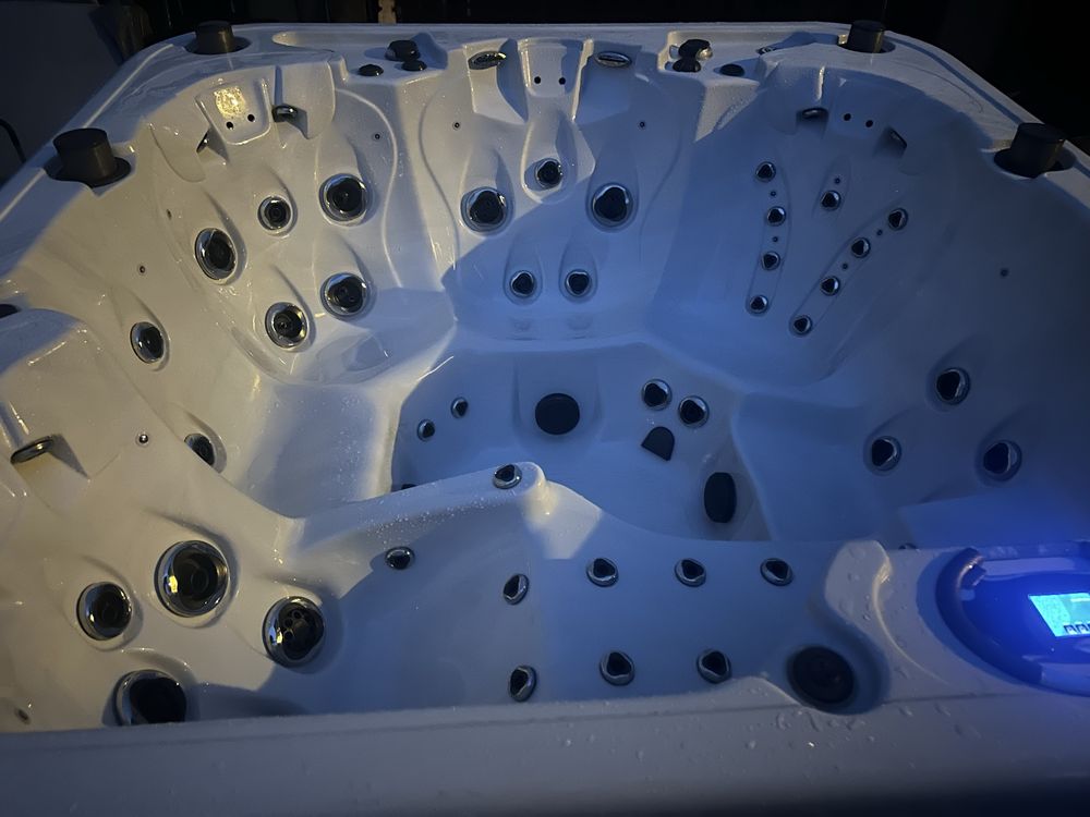 Coast Spas Helios 234x234x102 Jacuzzi ogrodowe stan idealny