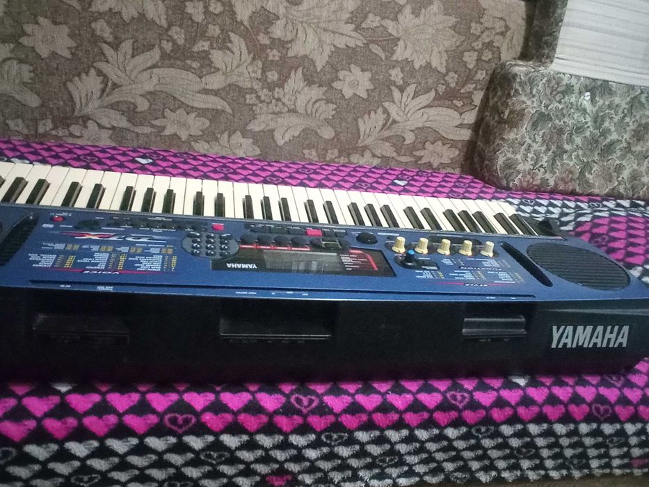 Синтезатор Yamaha DJX